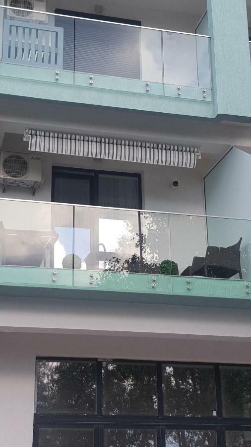 Ferienwohnung Alex Marina Flat Mamaia Exterior foto
